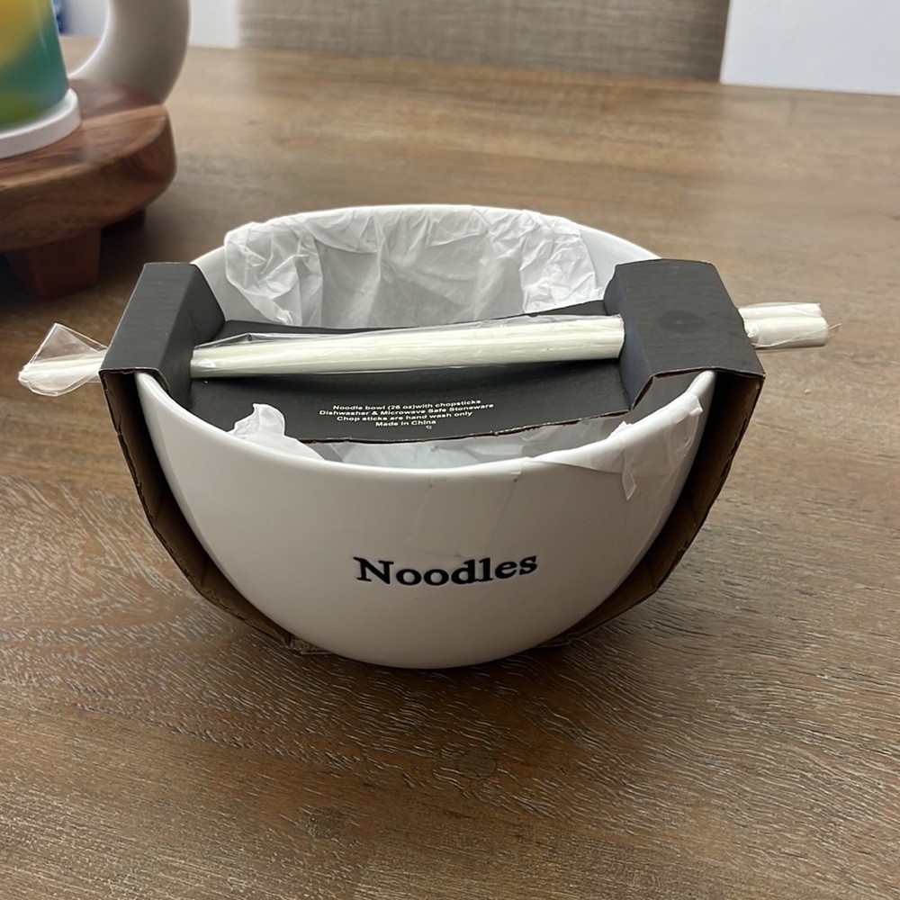Noodles bowl 🍜 ‼️SALE‼️ - Picture 2 of 4